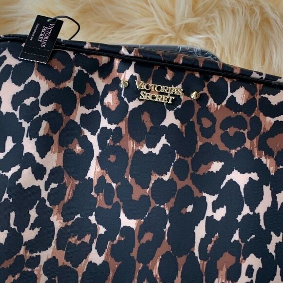 Victoria’s Secret Leopard Print Makeup Case - Picture 15 of 16